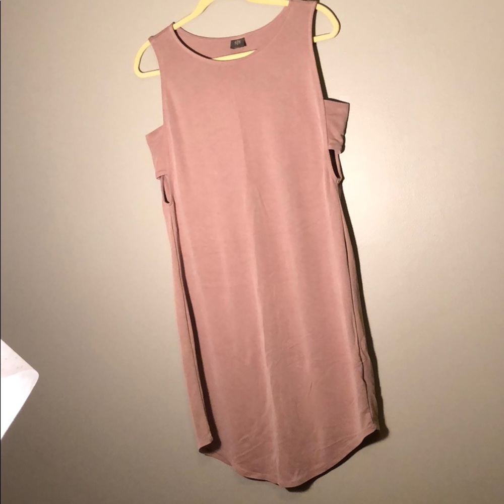 Host Pick January 2019🎉 Nude dress 818